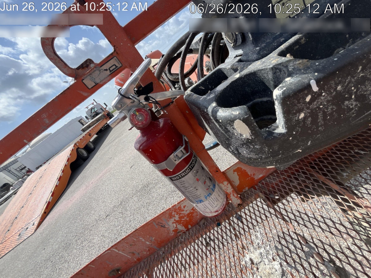 2022 JLG 660SJ