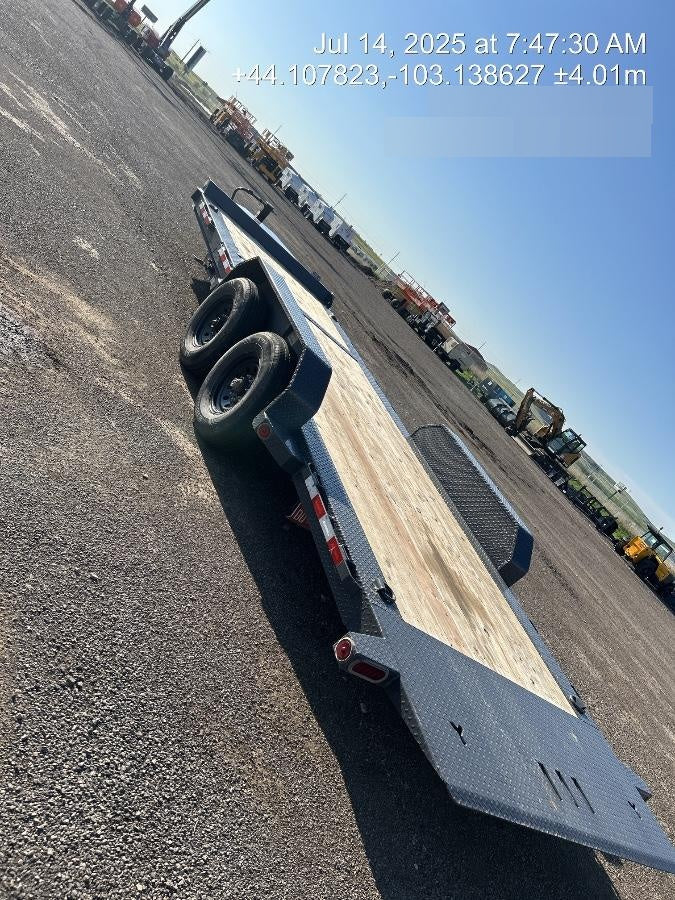 2024 IRONBULL 22' Tiltbed