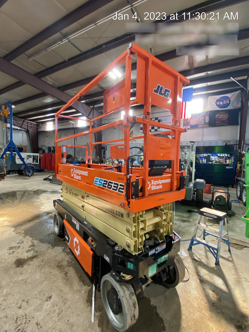 2022 JLG ES2632