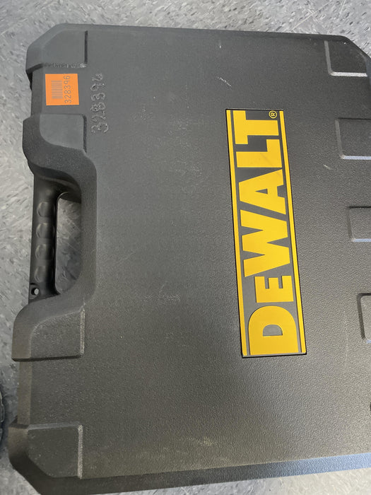 2023 DEWALT DWE1622K