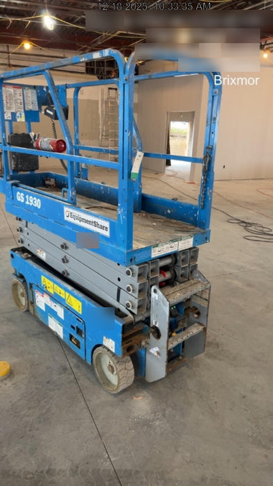 2019 Genie GS-1930 Fixed rails with chain Entry