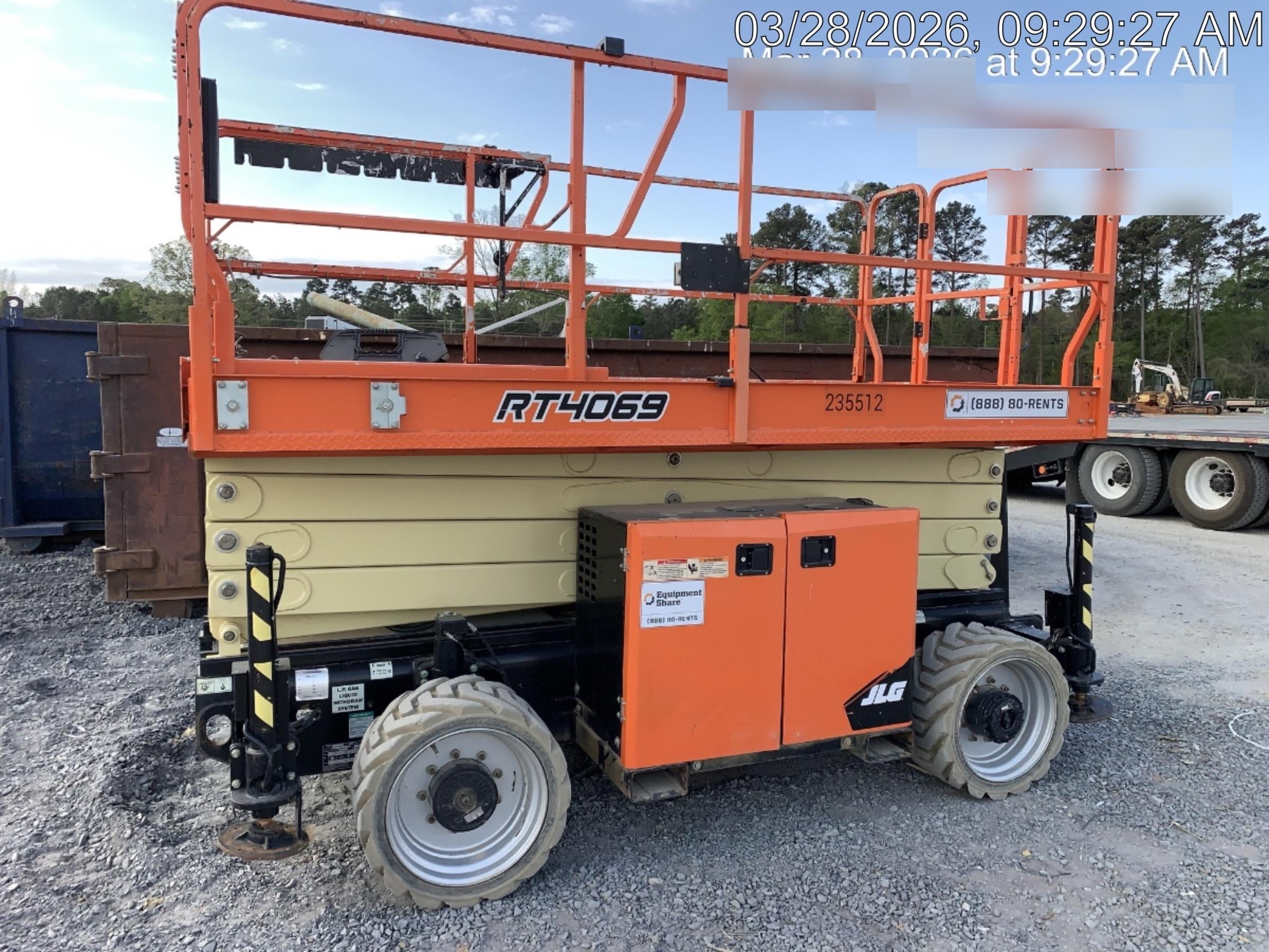 2022 JLG RT4069