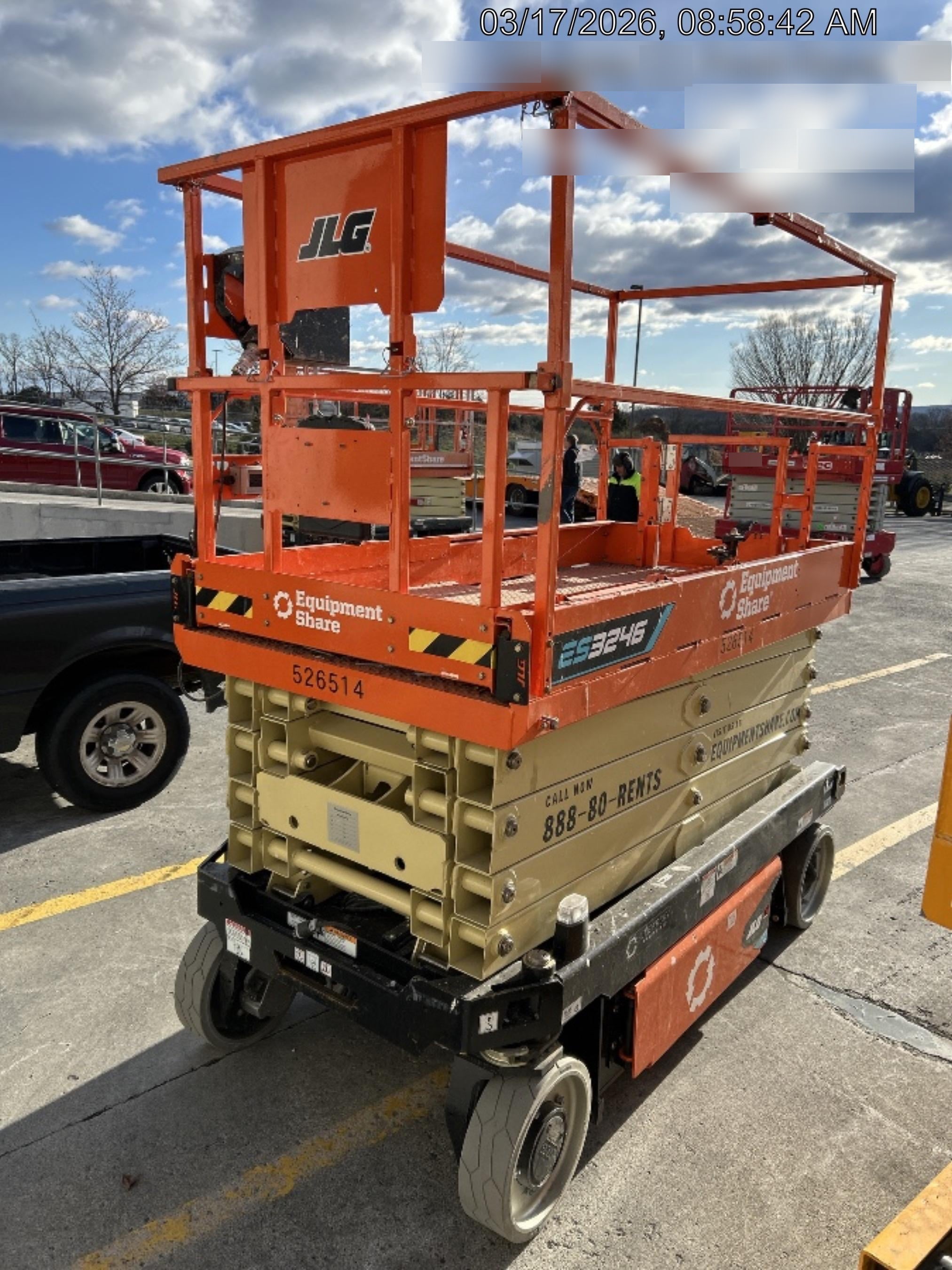 2025 JLG ES3246