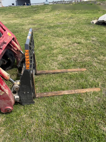 2024 PALADIN 48" Pallet Forks - Paladin