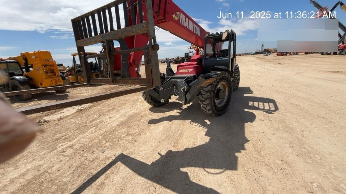 2019 Manitou MTA10055 Manitou MTA10055 - 120 HP T4, Canopy, Worklights/Strobe, Beacon, 66" Carriage, 60" Forks, Solid Tires, Lift Hook, Aux Hydraulics