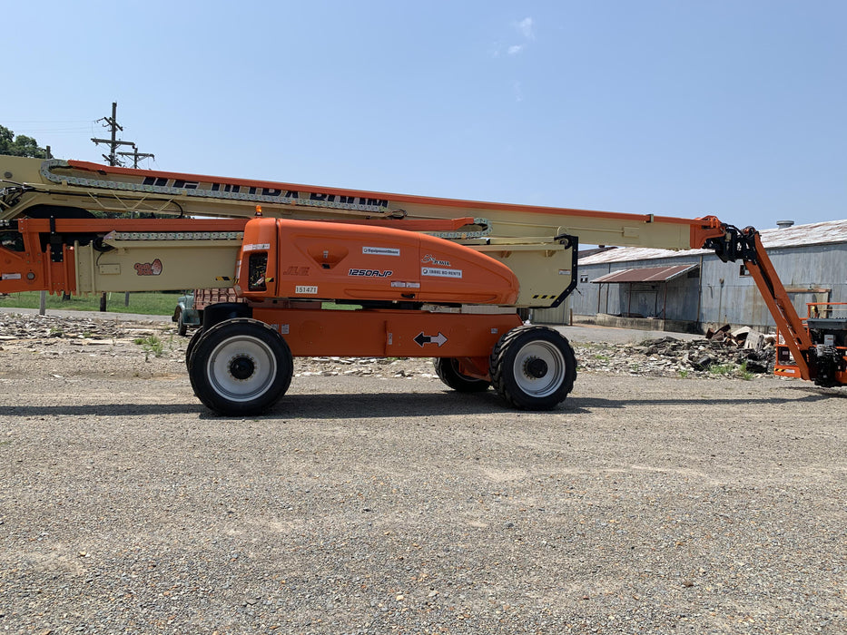 2021 JLG 1250AJP