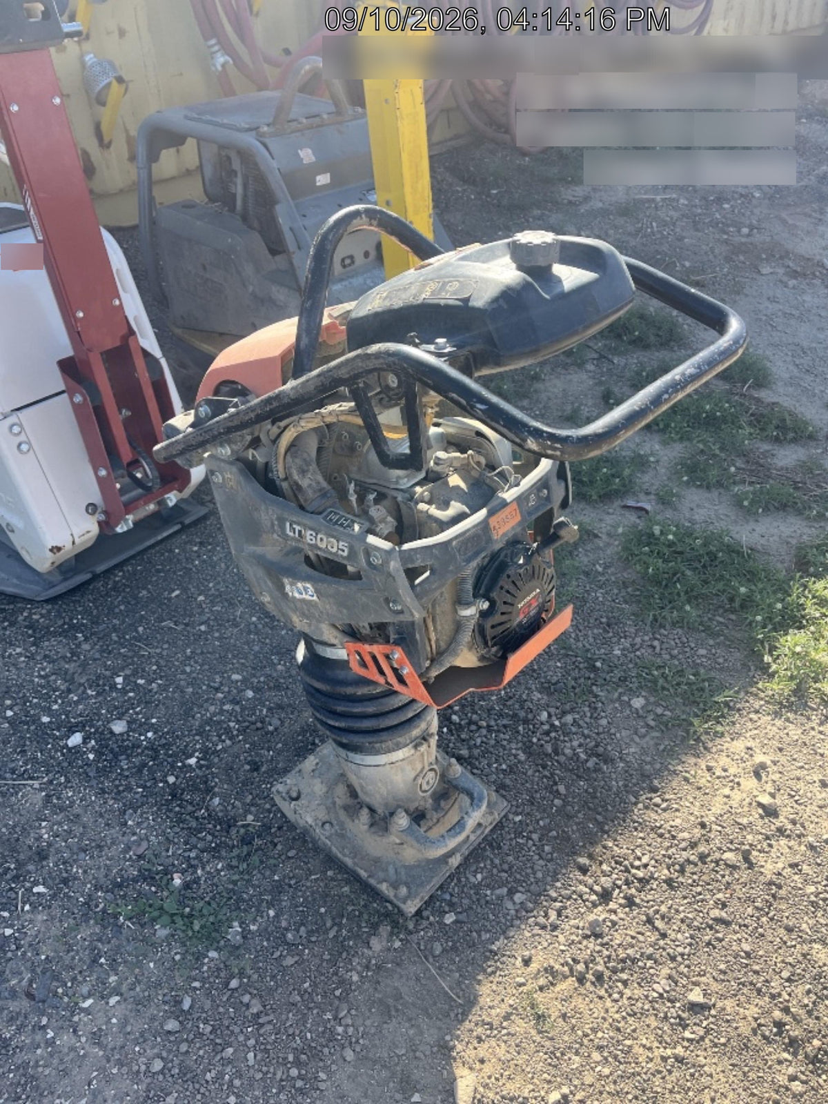 2024 HUSQVARNA LT6005