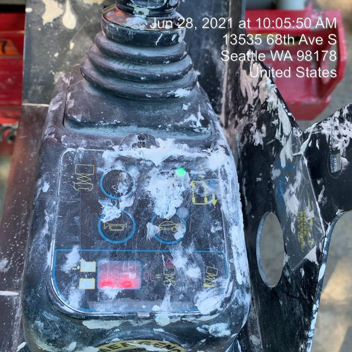 2020 MEC 1330SE Solid NM Tires, Steel Swing out Doors, LCS, Beacon, 900W Invertor