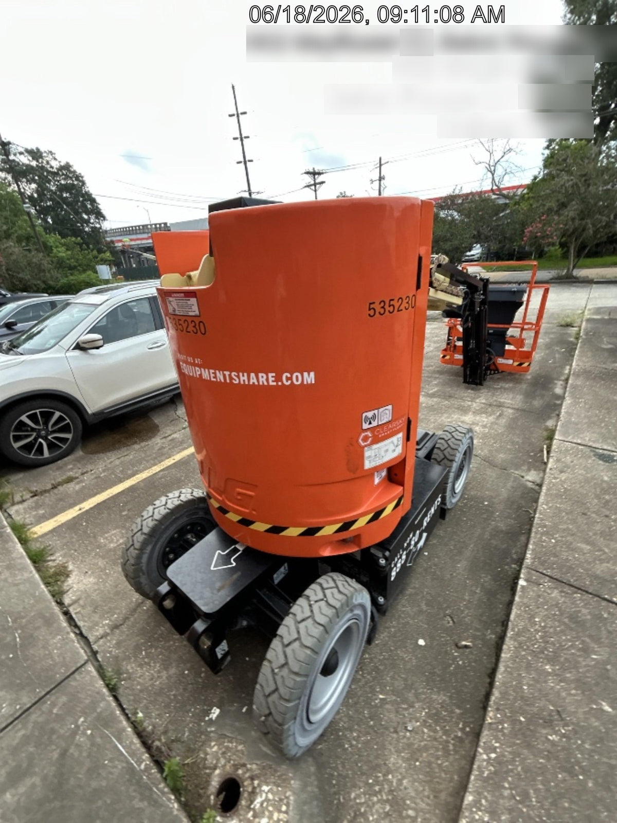 2025 JLG E300AJP