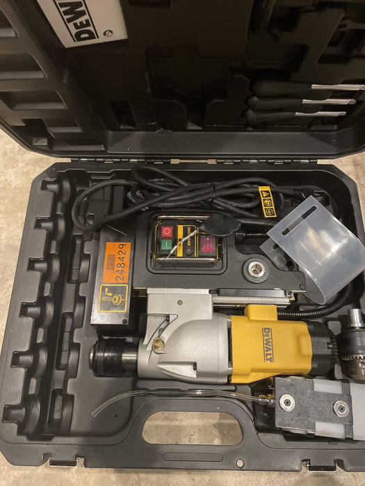 2022 DEWALT DWE1622K