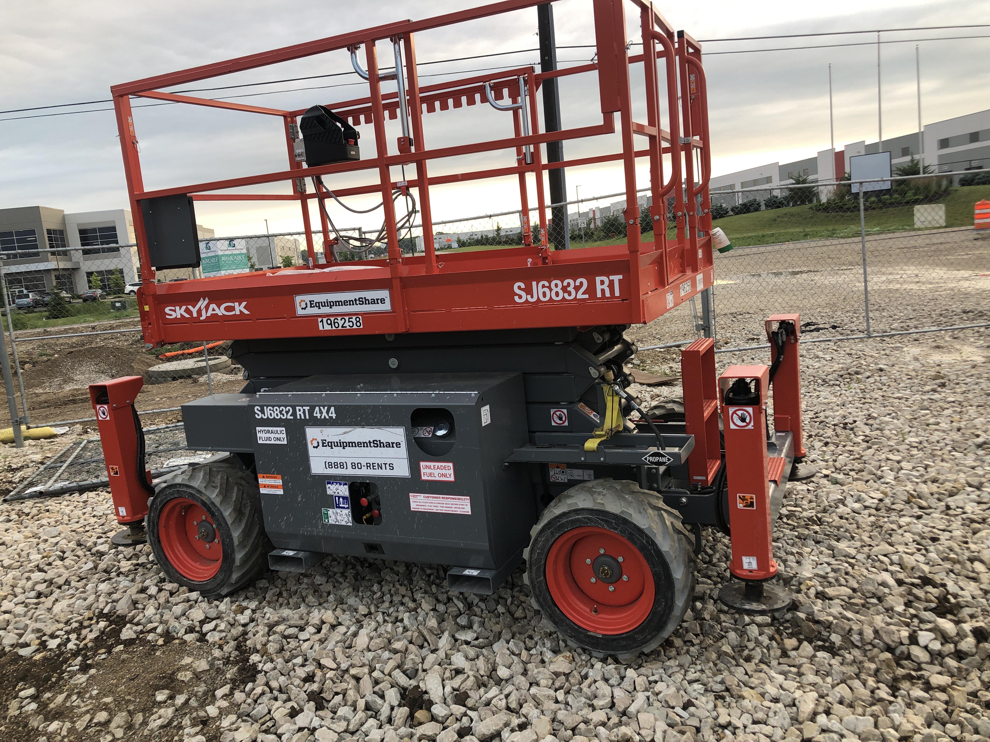 2021 SKYJACK SJ6832 RT