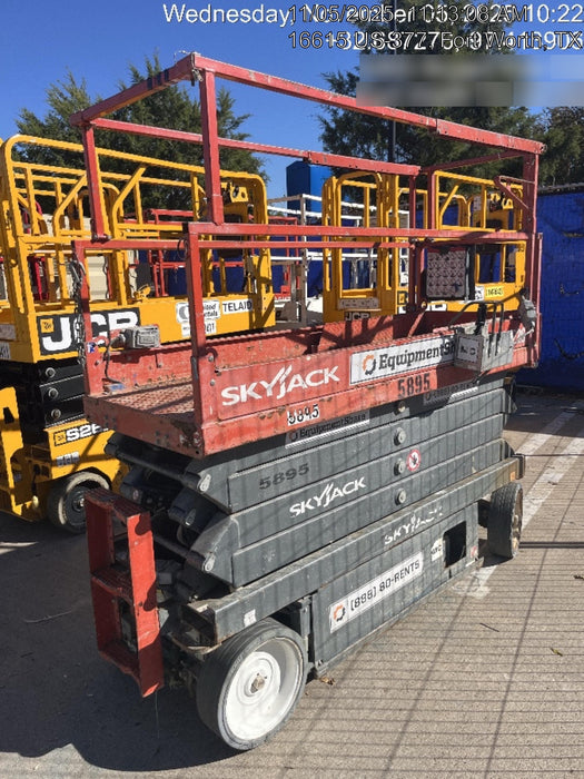 2017 Skyjack SJIII-3226 Skyjack SJ3226, Trojan Battery Set, Extended Warranty 5yr/5k hr