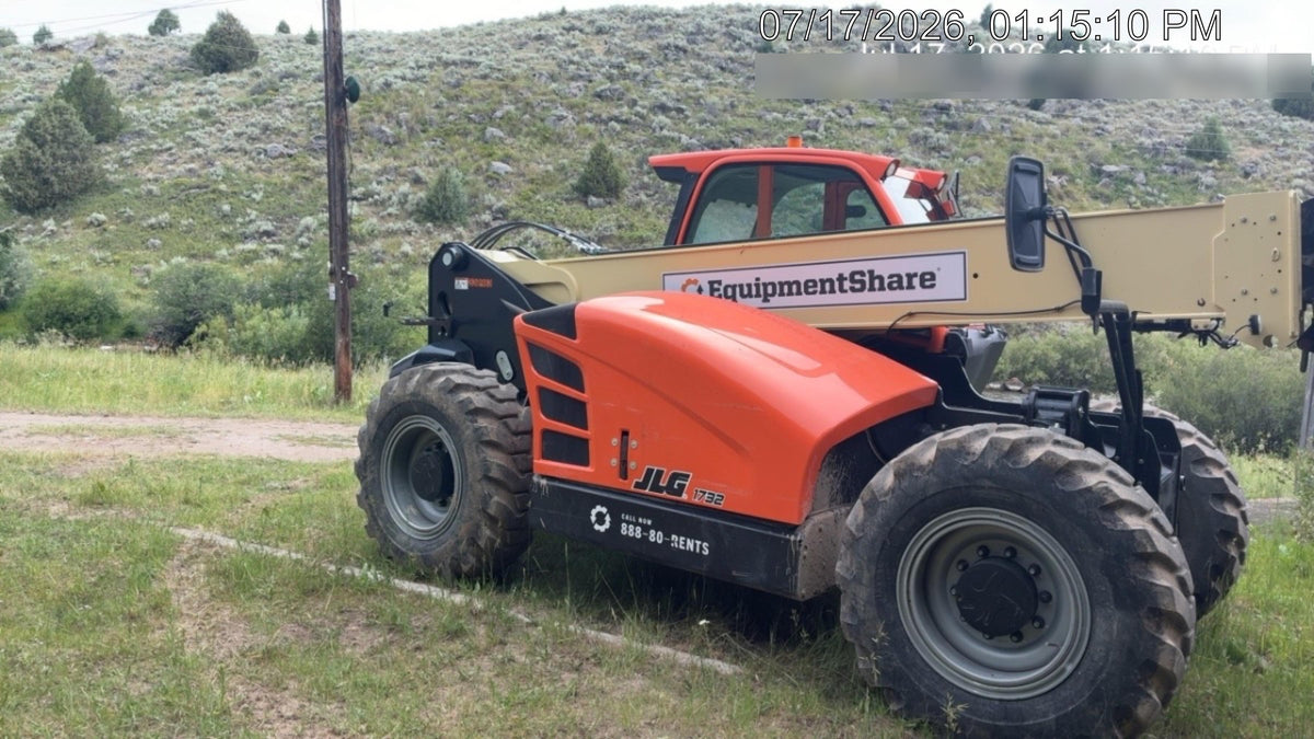 2023 JLG 1732