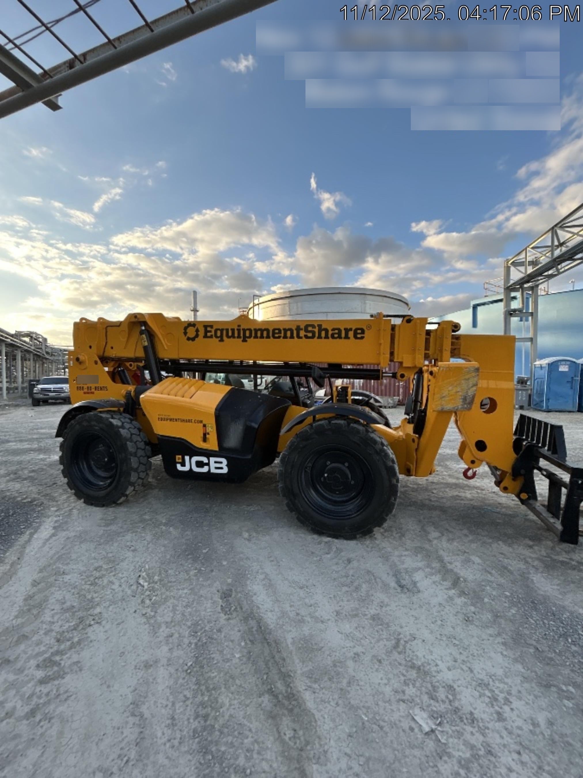 2025 JCB 512-56