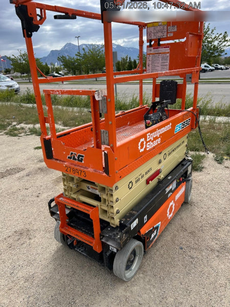 2022 JLG ES1932