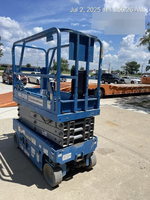 2020 Genie GS-1930 Solid Non Marking Tires, Beacon, Folding rails with half height swing gate