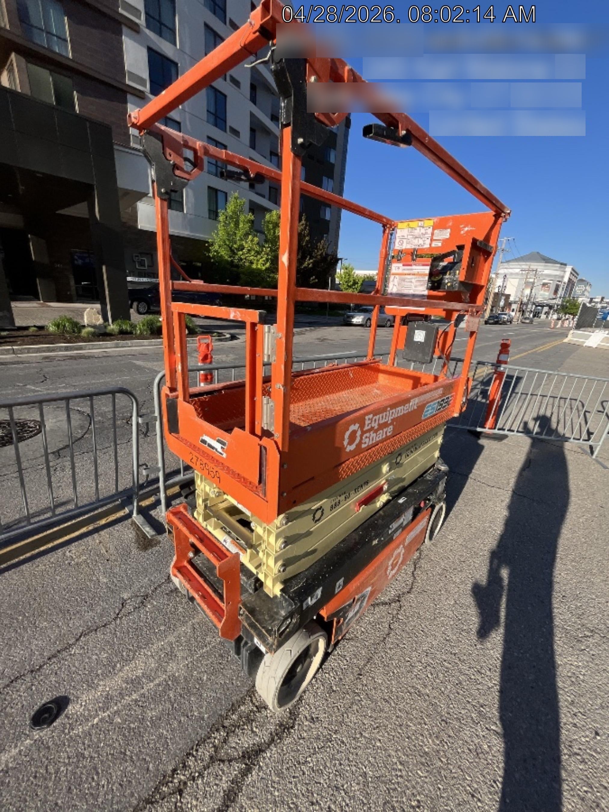 2022 JLG ES1932