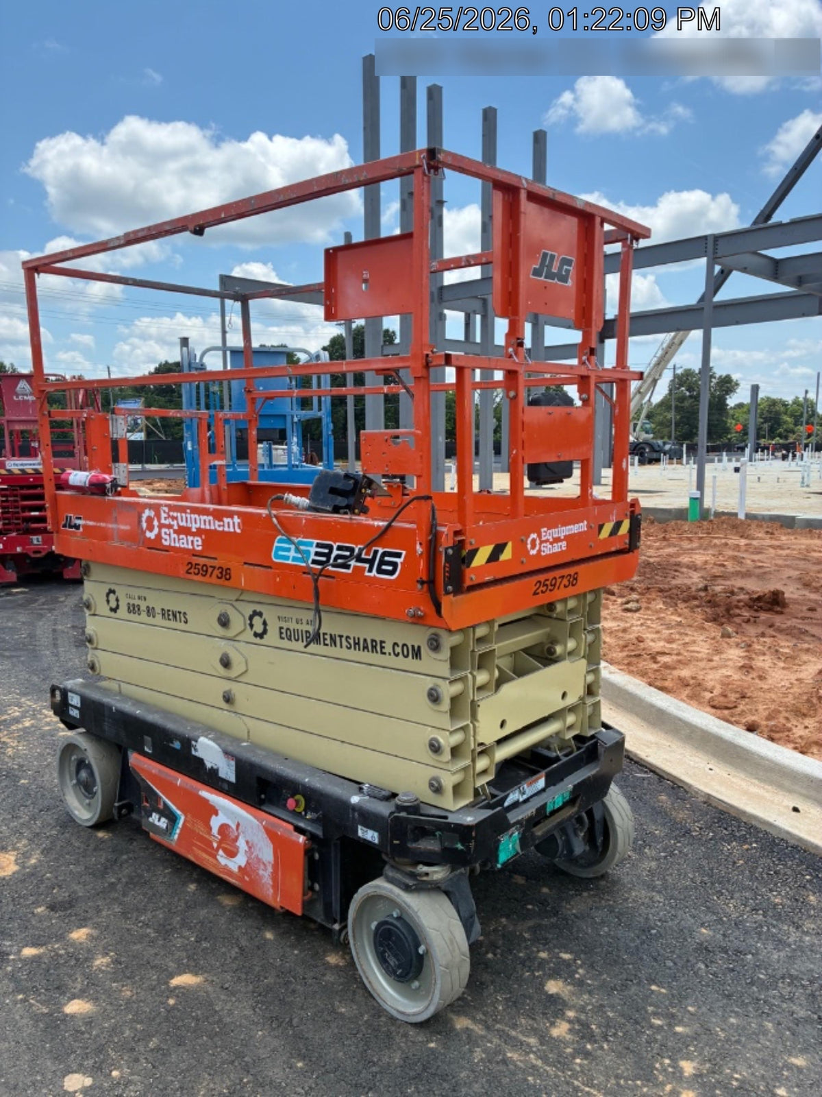 2022 JLG ES3246