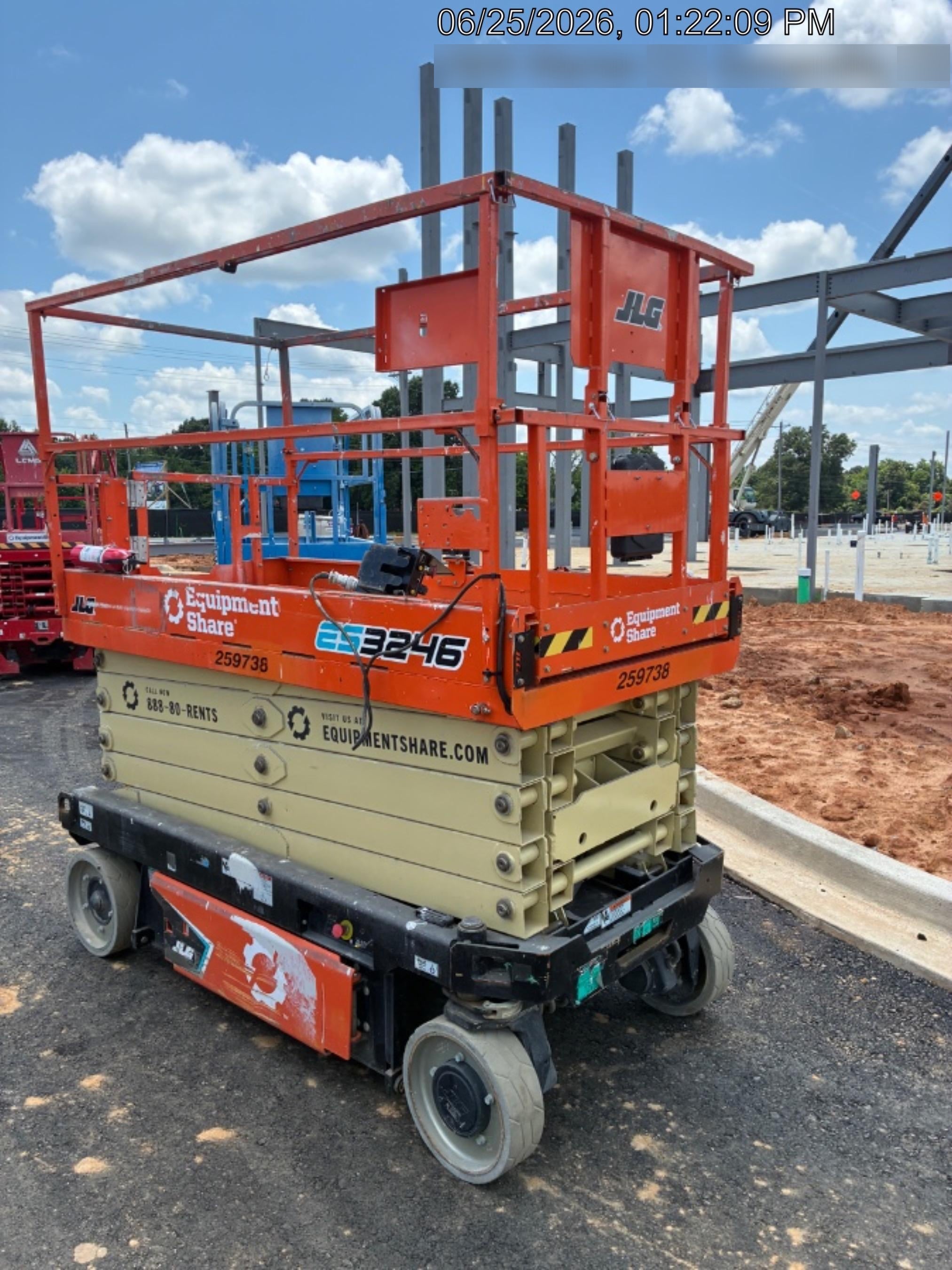 2022 JLG ES3246
