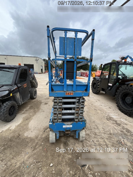 2017 Genie GS-3232 Genie GS3232 Narrow 32' Scissor Lift