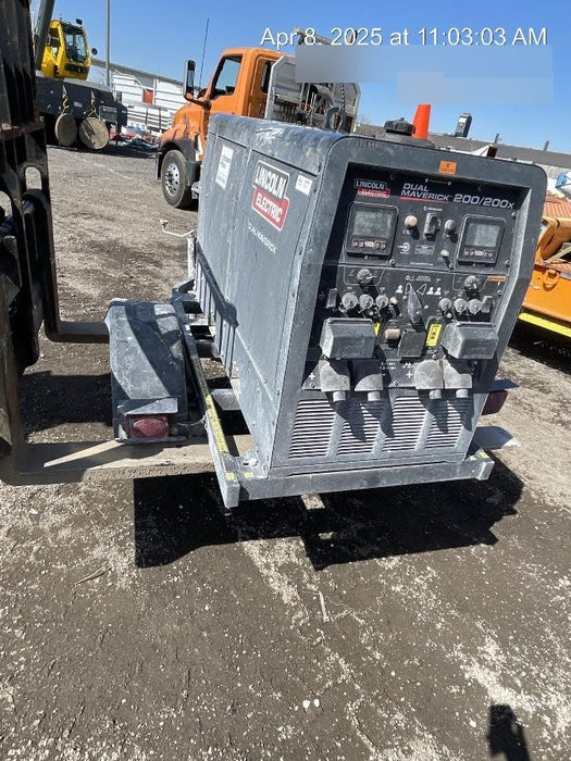 2024 Lincoln Electric Dual Maverick 200/200X Ready Pak 3, Includes Trailer, Cable Rack, Fender Light Kit K4382-1-RP3