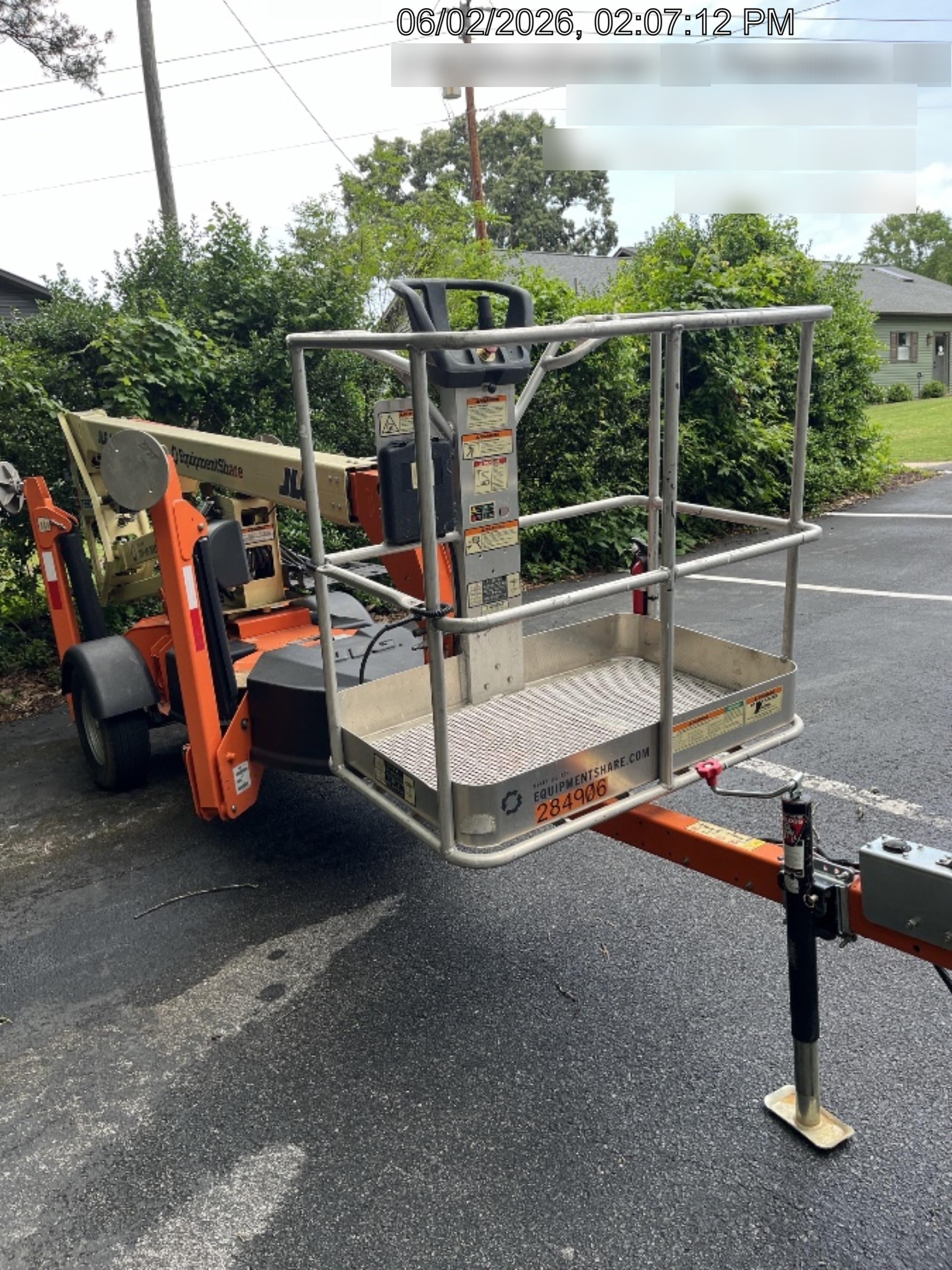 2022 JLG T350