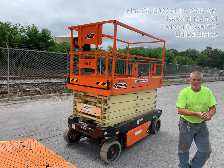 2021 JLG R3246