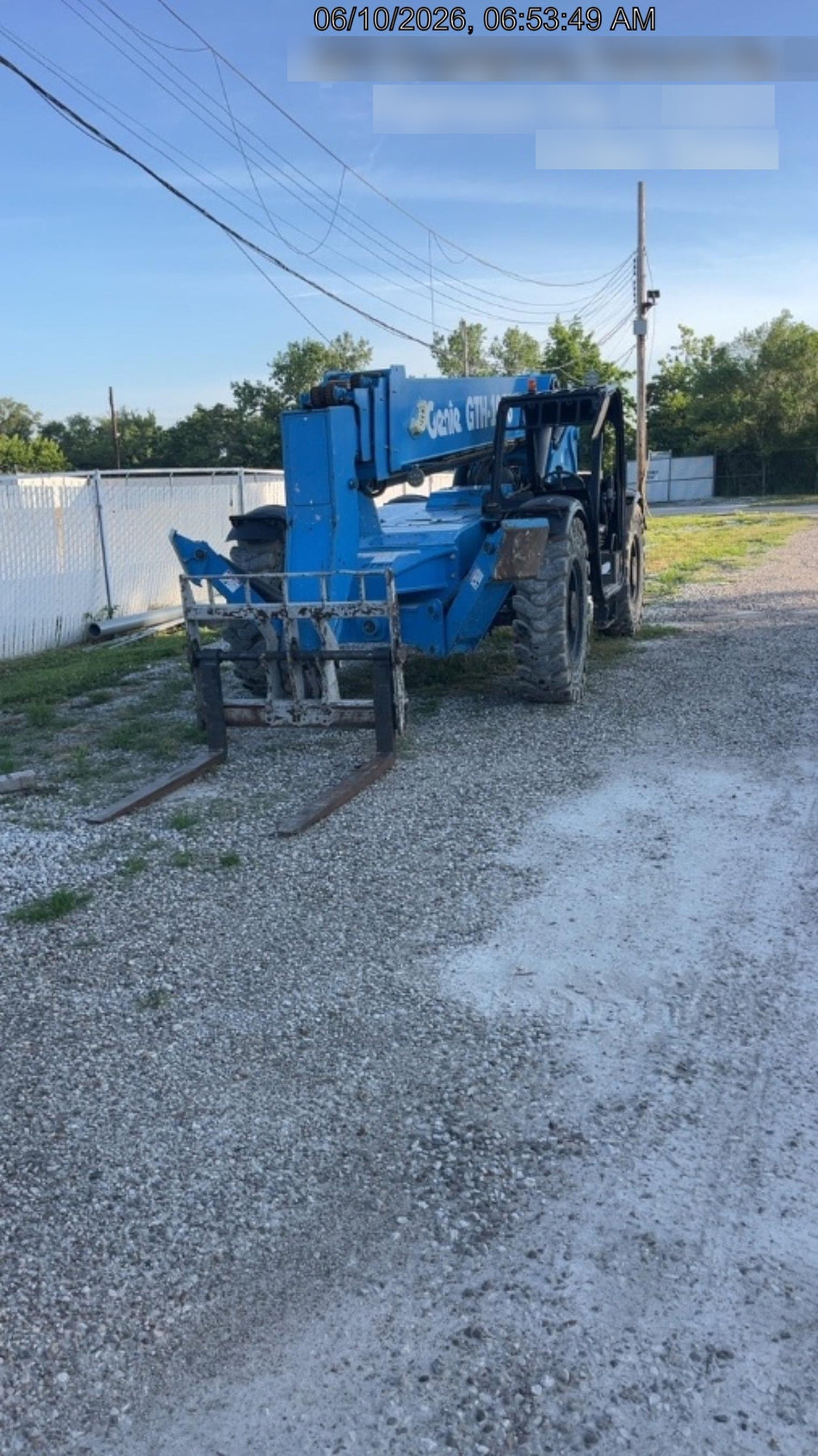 2017 GENIE GTH-1056