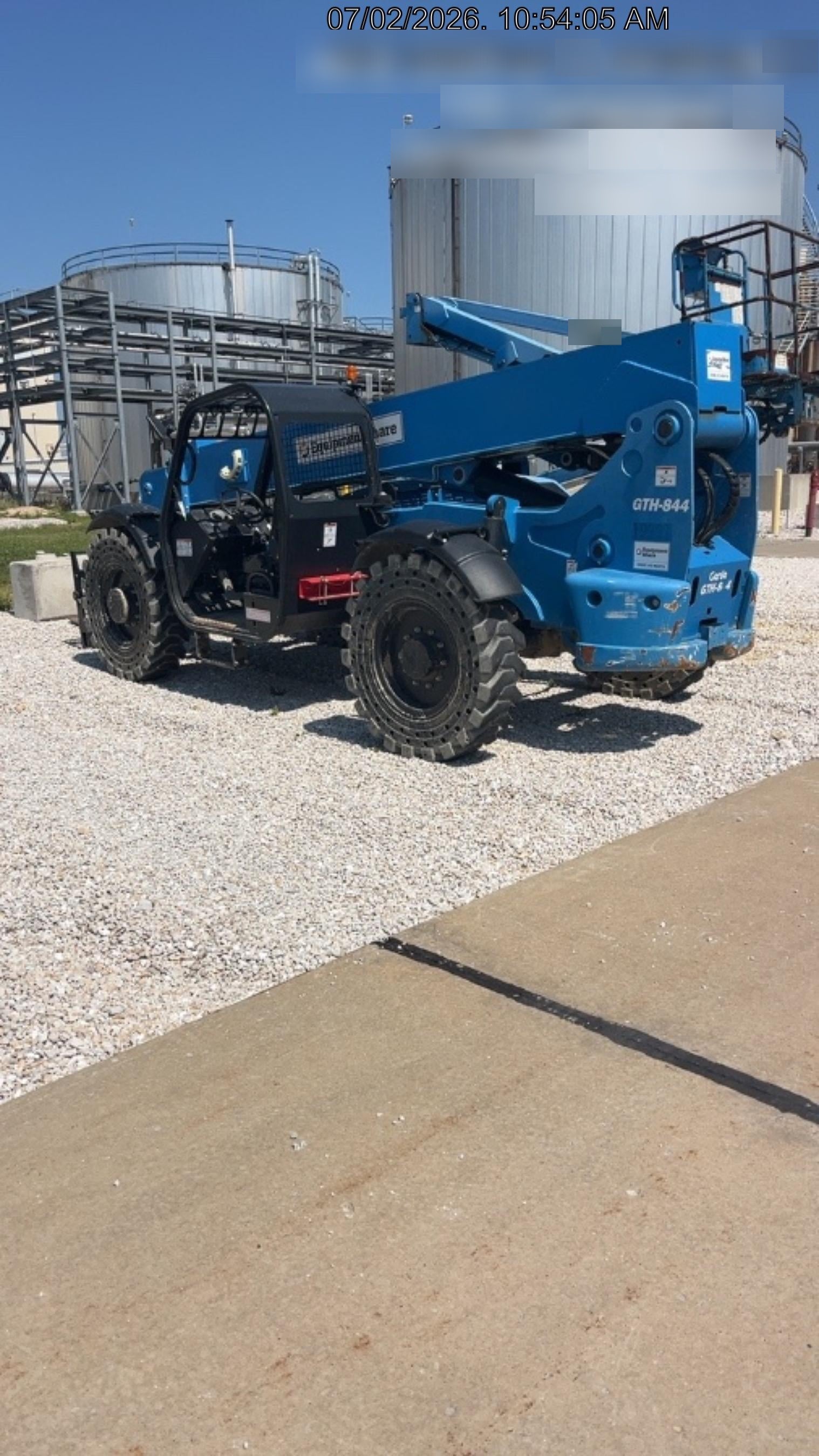 2018 Genie GTH-844 Genie GTH-844 w/ROPS, Work Lights, Solid Tires, RH Cab Mesh, Beacon, 60" Carriage and Forks