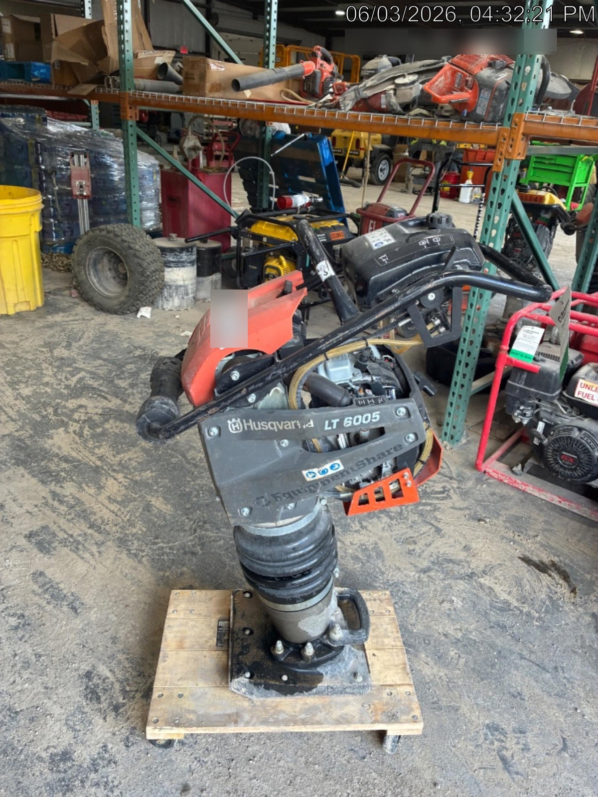 2025 HUSQVARNA LT6005