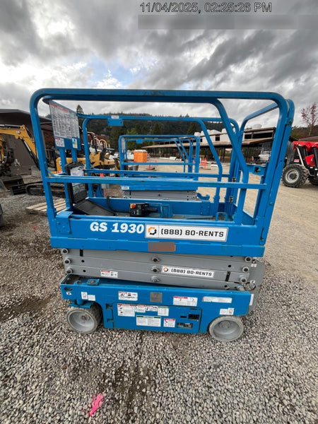 2019 Genie GS-1930 Half Height Swing Gate, 800W Inverter