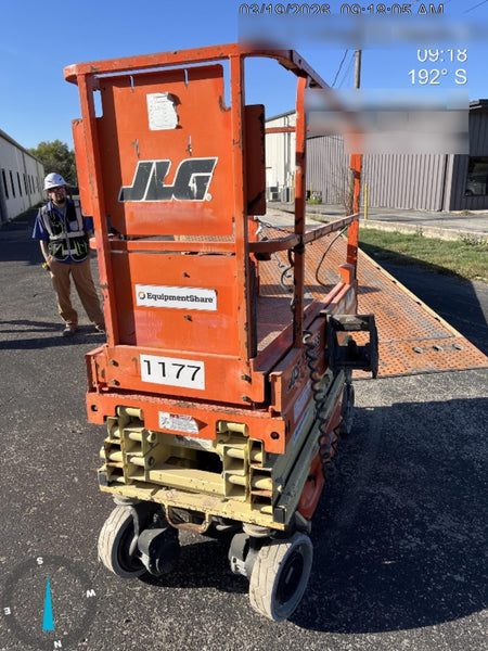 2016 JLG 1930ES