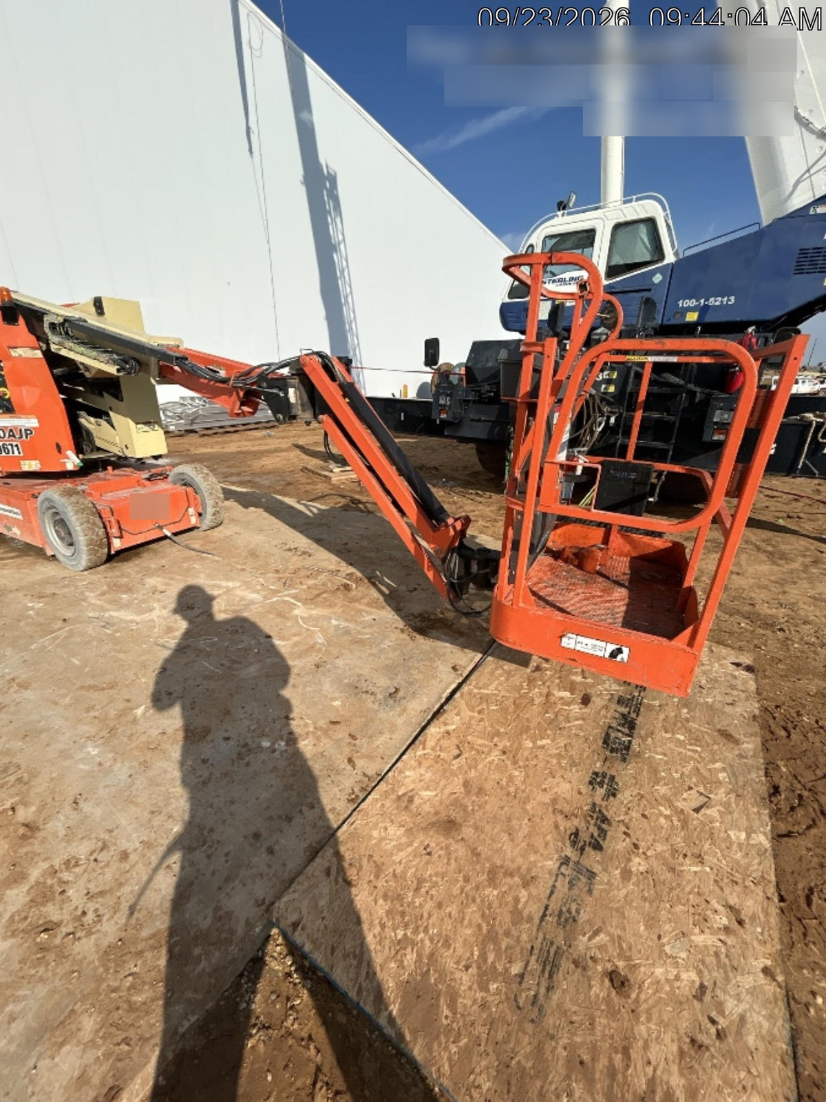 2019 JLG E300AJP