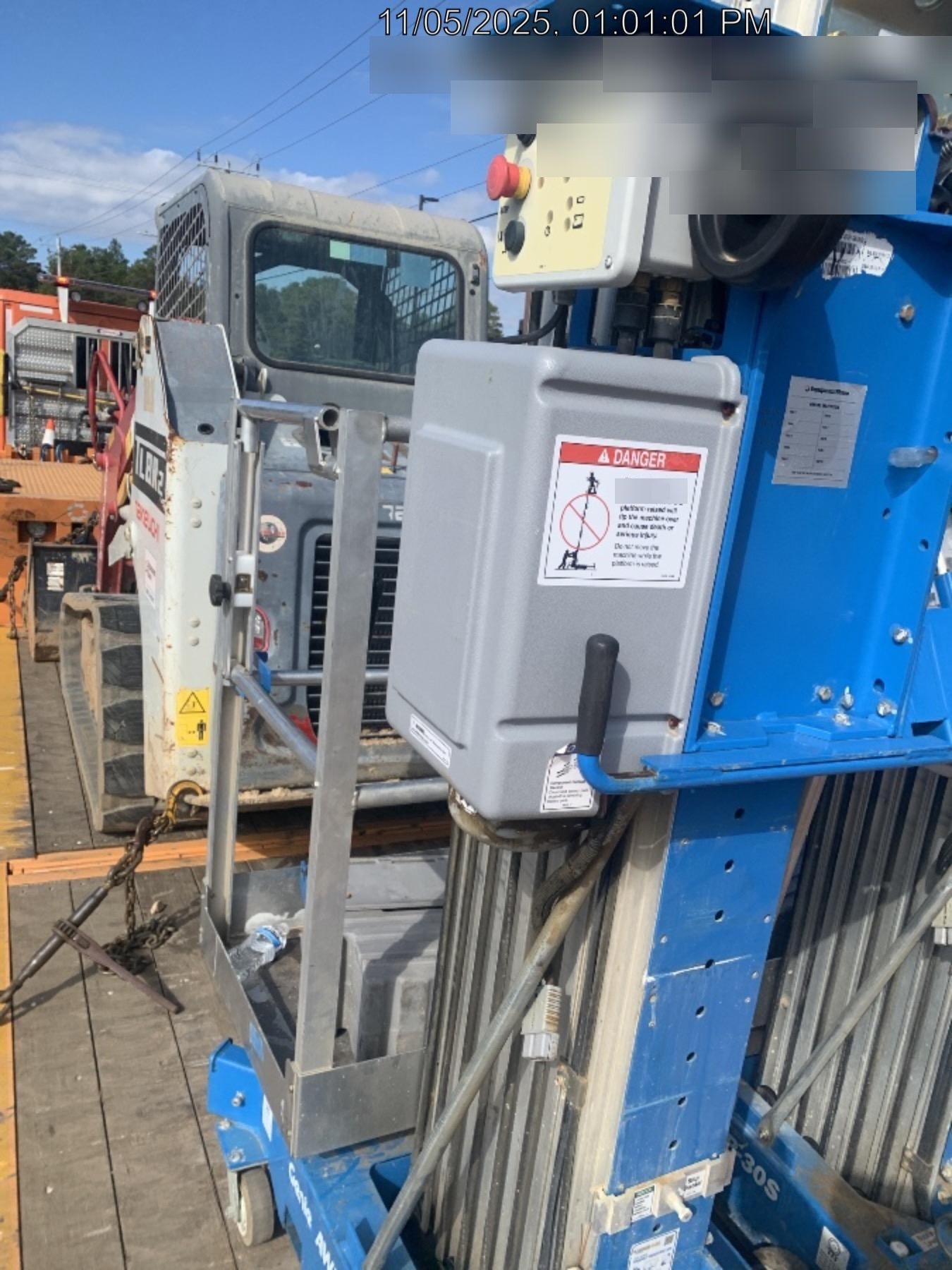 2019 GENIE AWP-30S