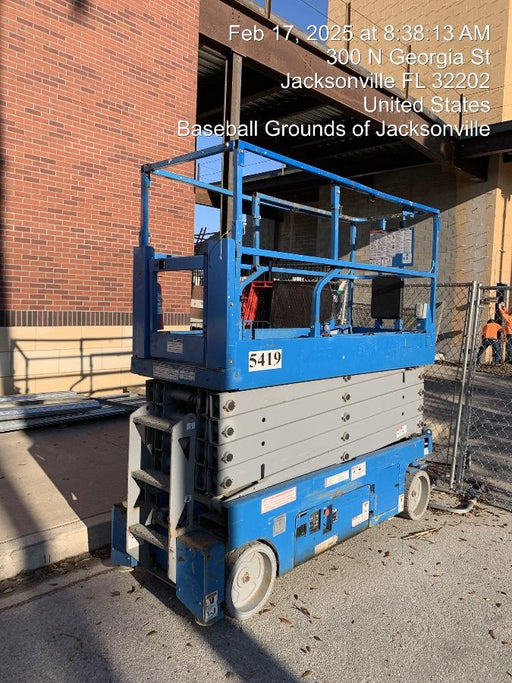 2017 Genie GS-3232 32' Narrow Scissor Lift