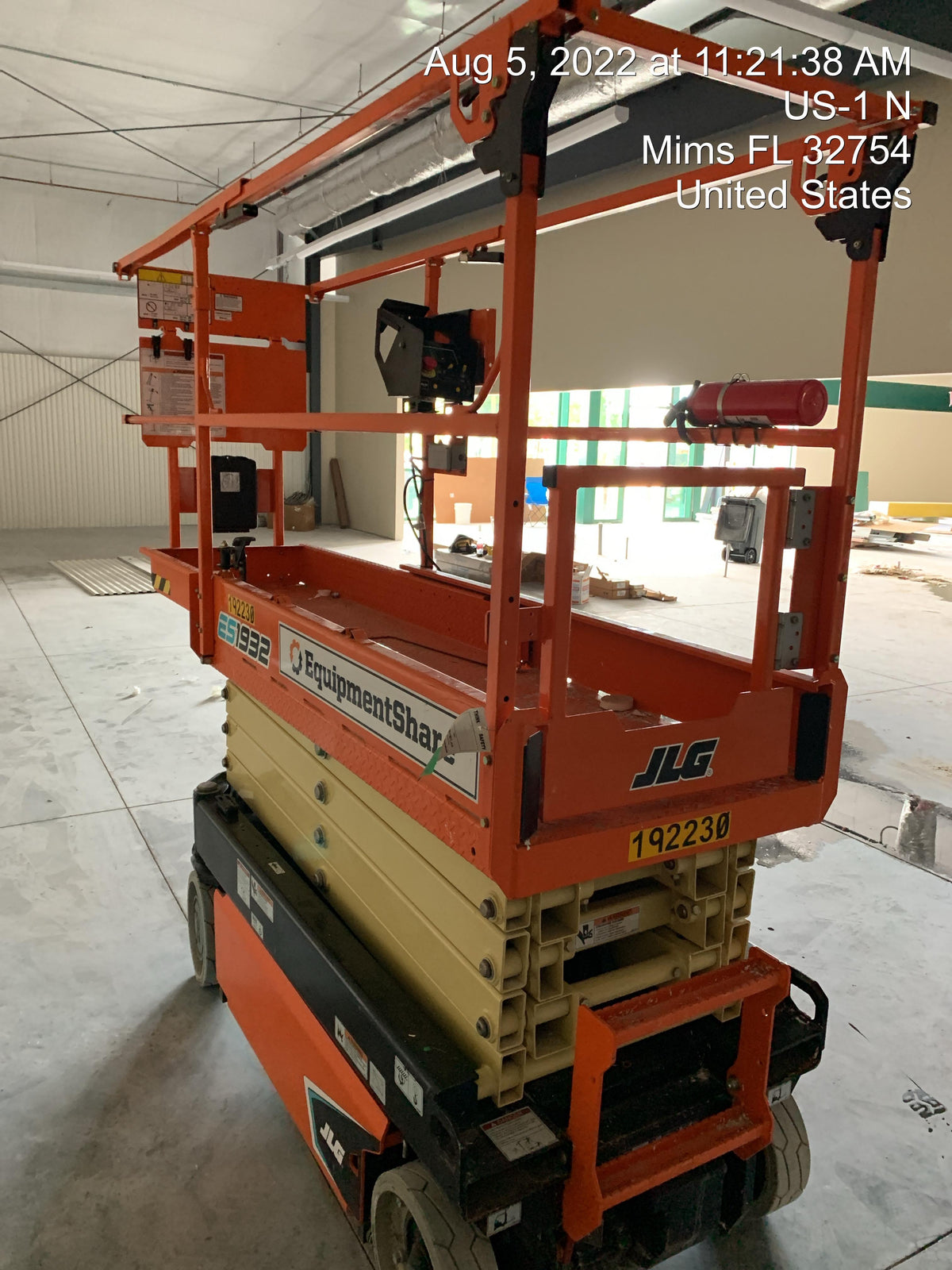 2021 JLG ES1932