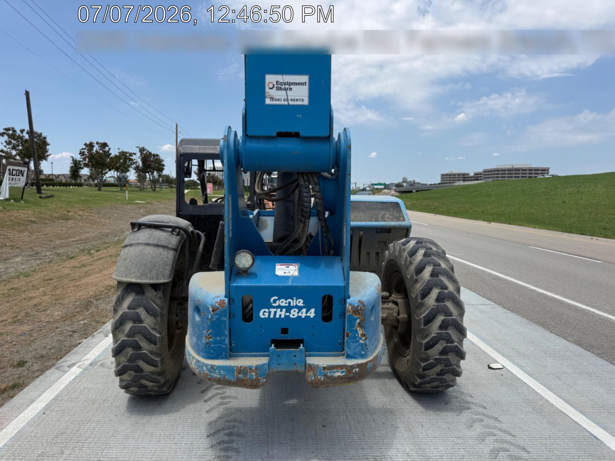 2017 GENIE GTH-844