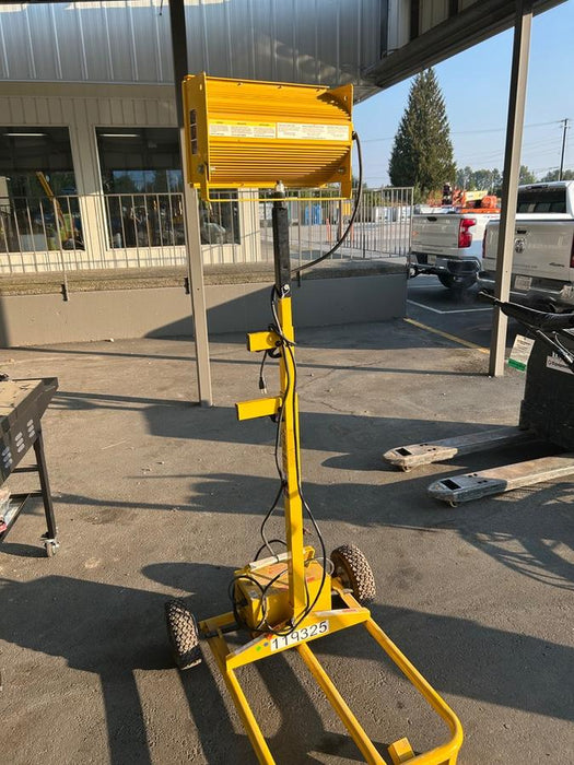 2020 BULLDOG 1000W Light Cart