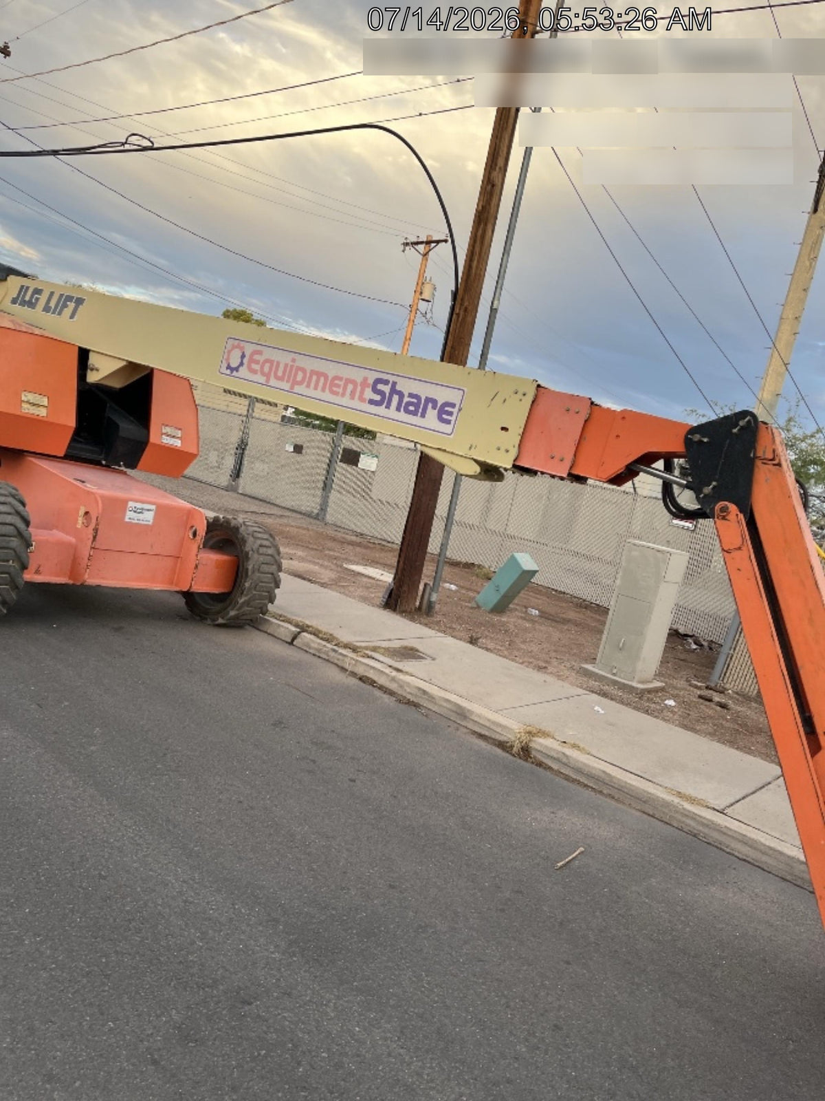 2011 JLG 660SJ