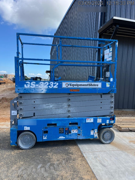 2022 GENIE GS-3232