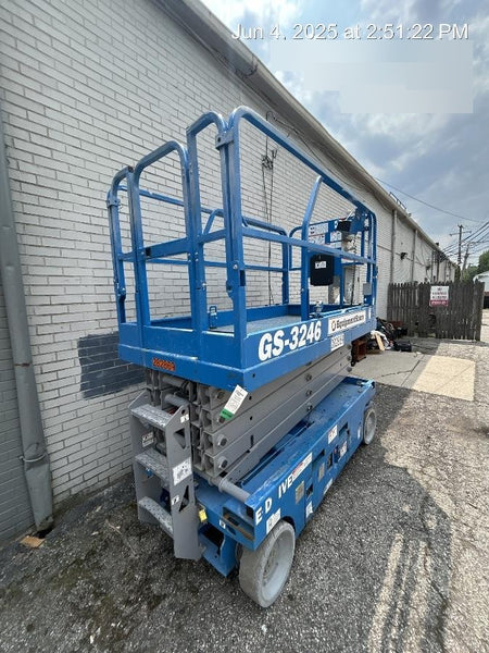 2022 GENIE GS-3246
