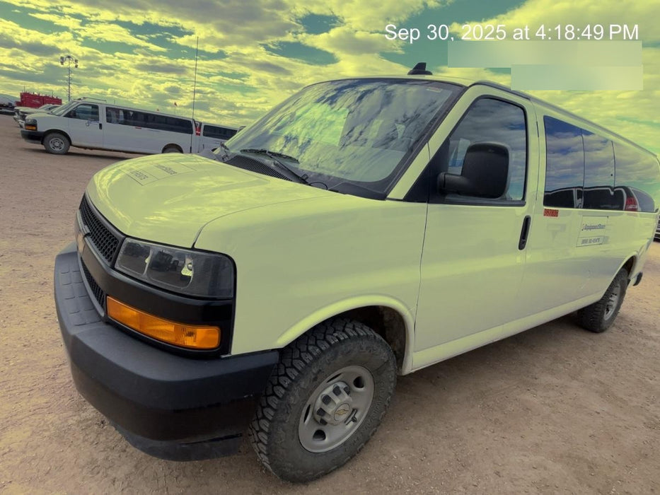 2023 CHEVROLET Express Van - Rental