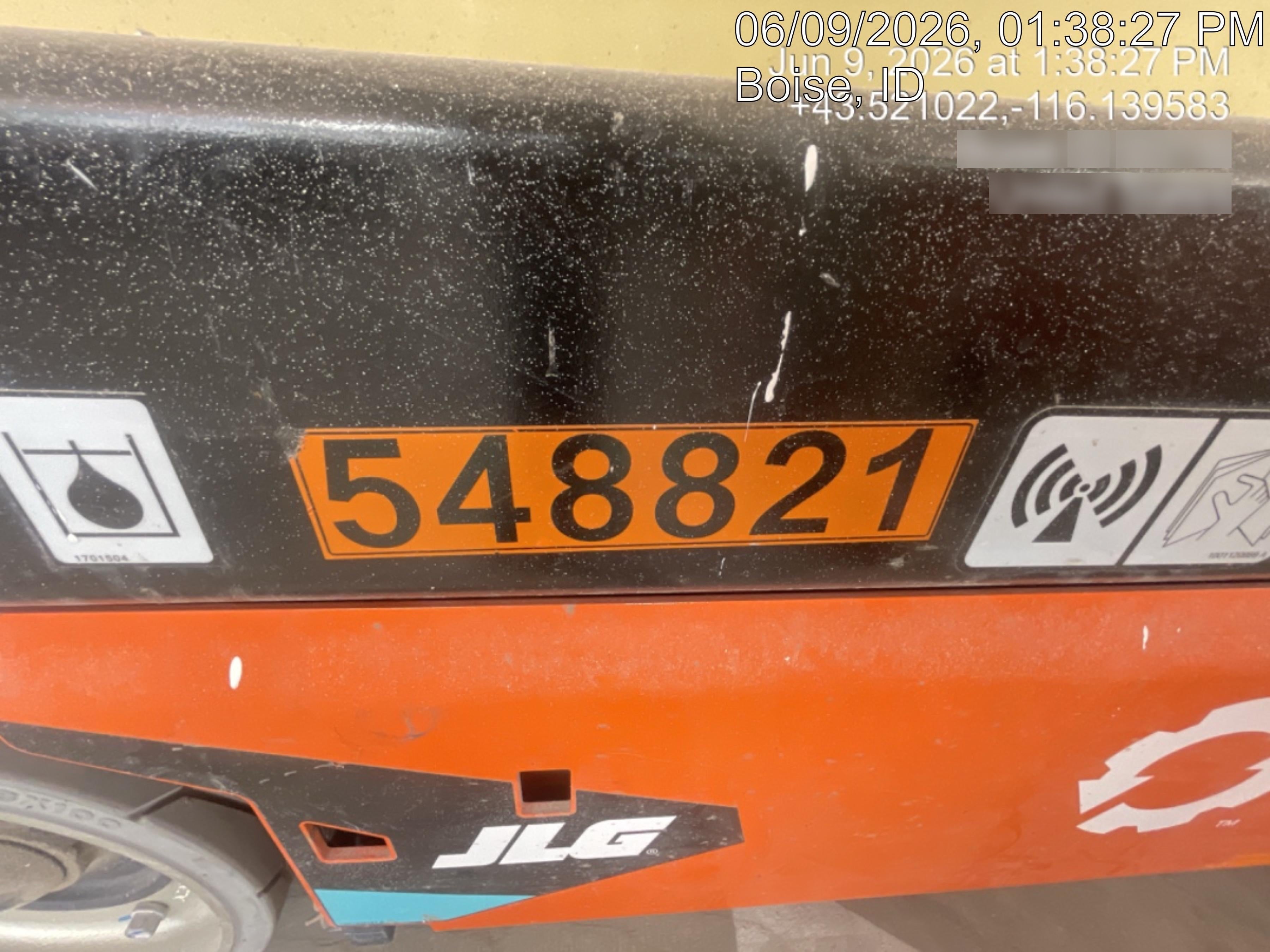 2025 JLG ES1932