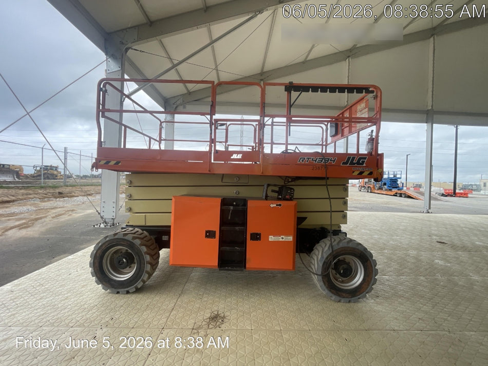 2022 JLG 4394RT