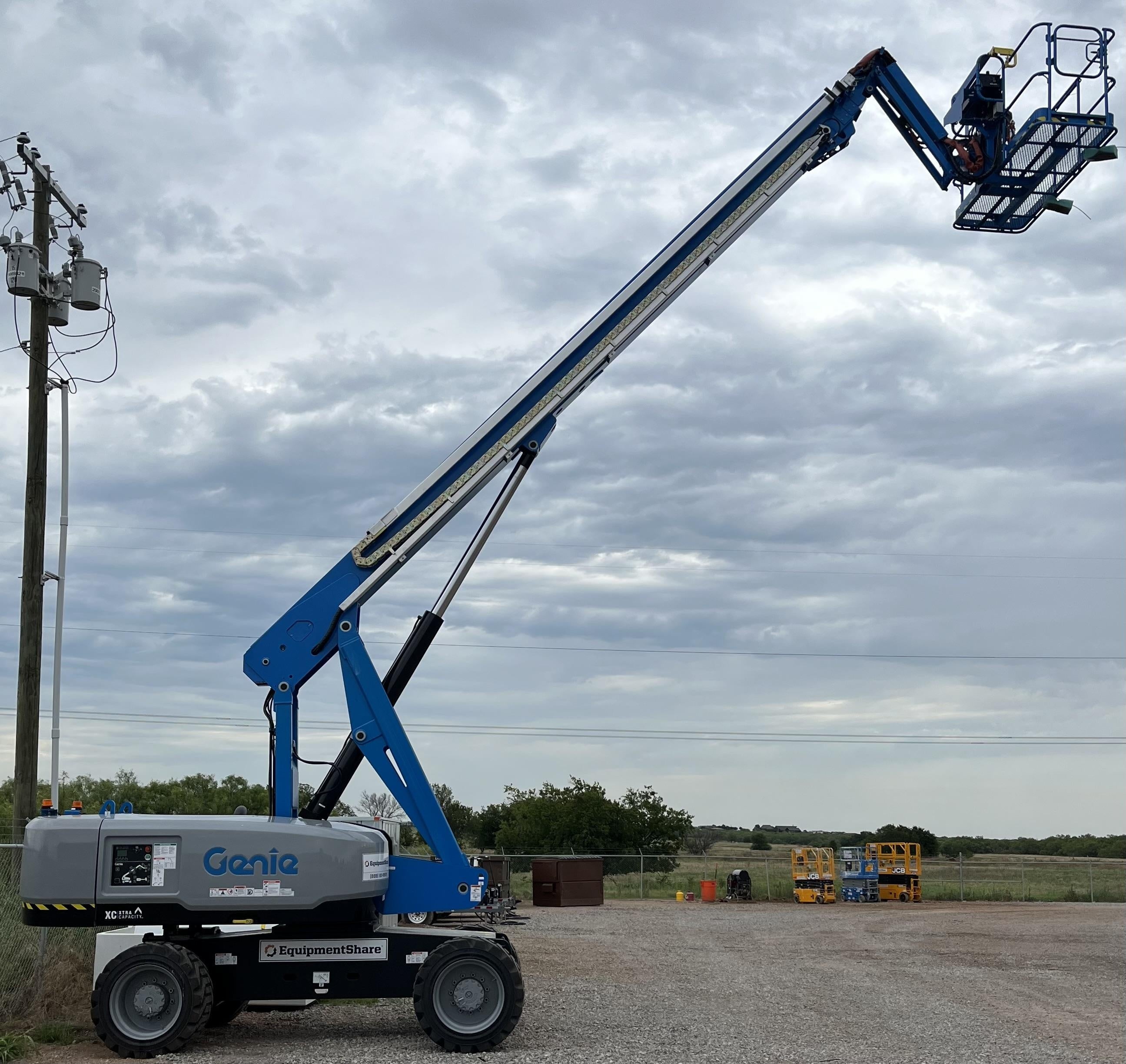 2023 GENIE S-85 XC