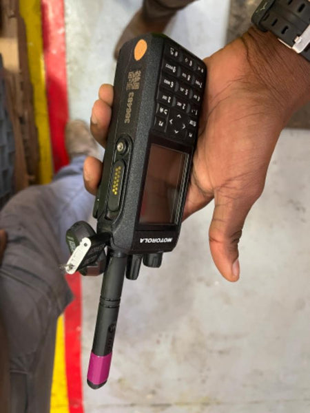 2024 MOTOROLA R7 DISPLAY