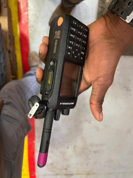 2024 MOTOROLA R7 DISPLAY