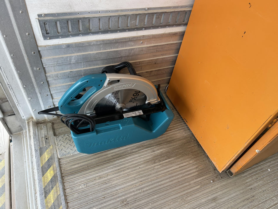 2026 MAKITA 5402NA