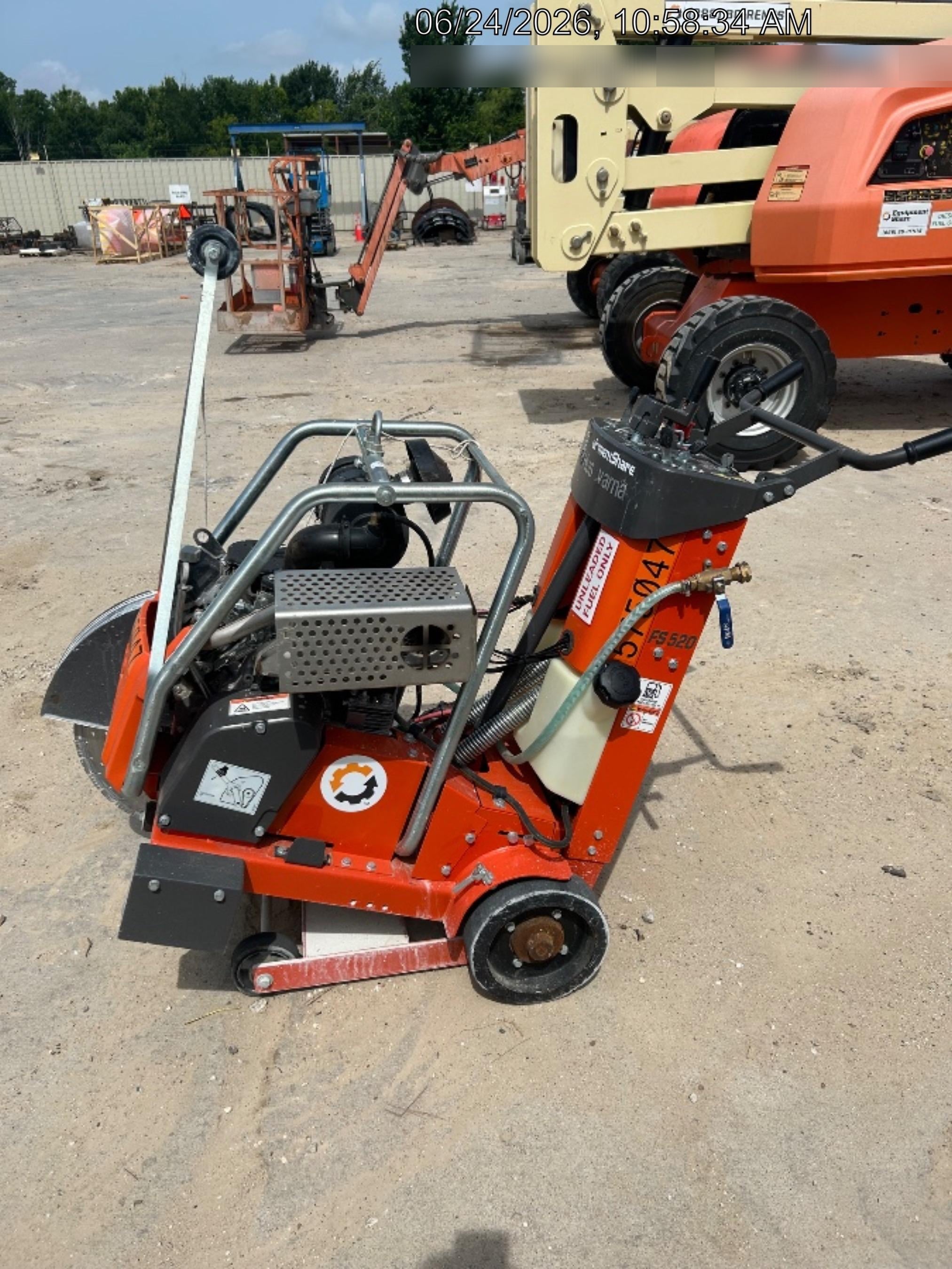 2025 HUSQVARNA FS520