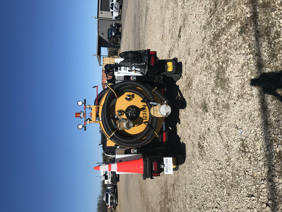 2021 VAC-TRON LP573XDT